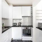 Elegant Knightsbridge Flat Near Harrods