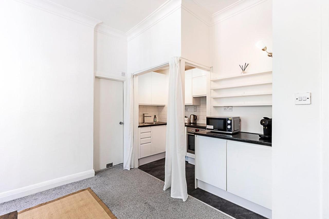 Elegant Knightsbridge Flat Near Harrods